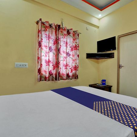 Spot On Anugraha Residency Hotel Kumbalgod Eksteriør billede