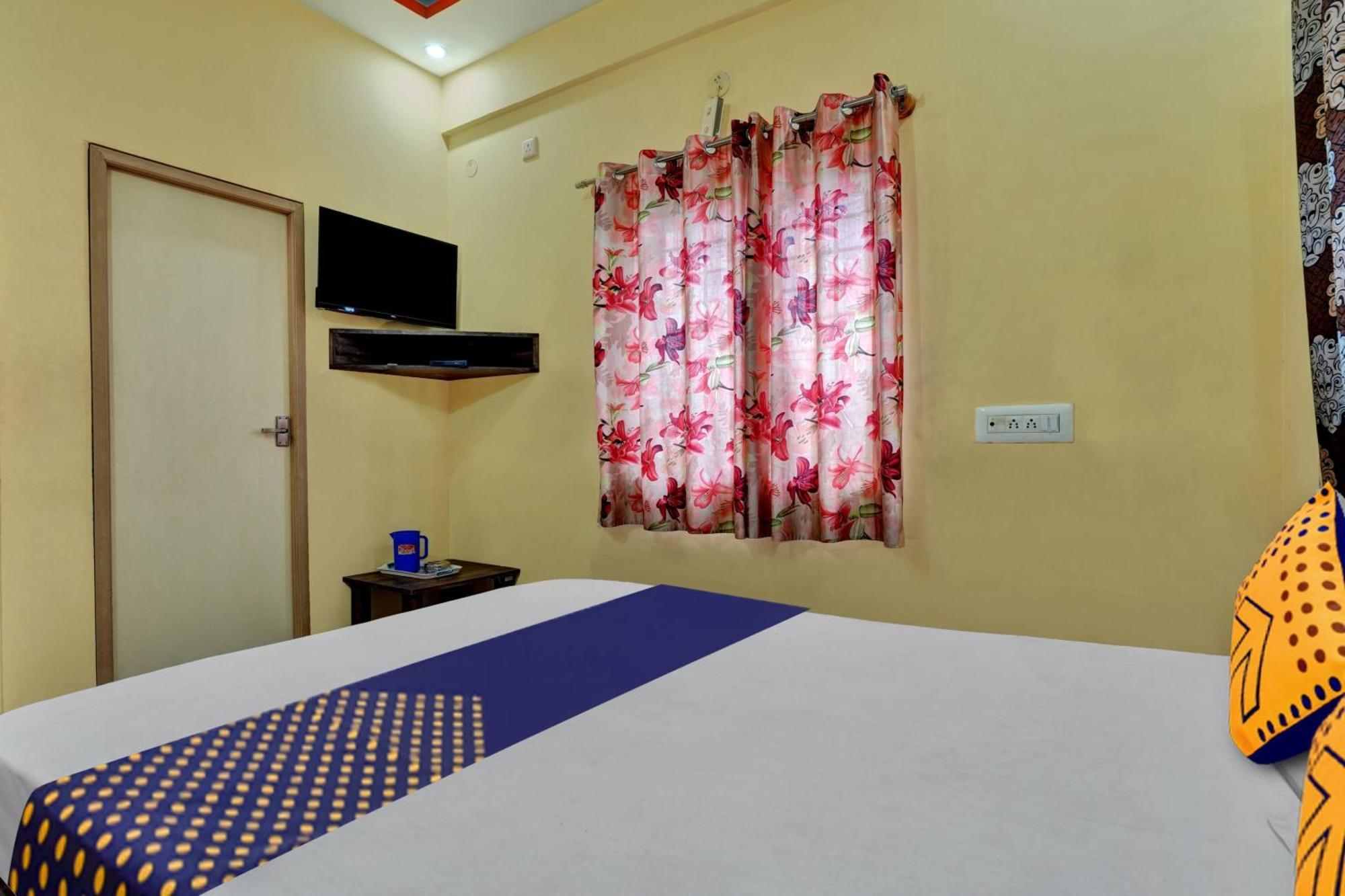 Spot On Anugraha Residency Hotel Kumbalgod Eksteriør billede