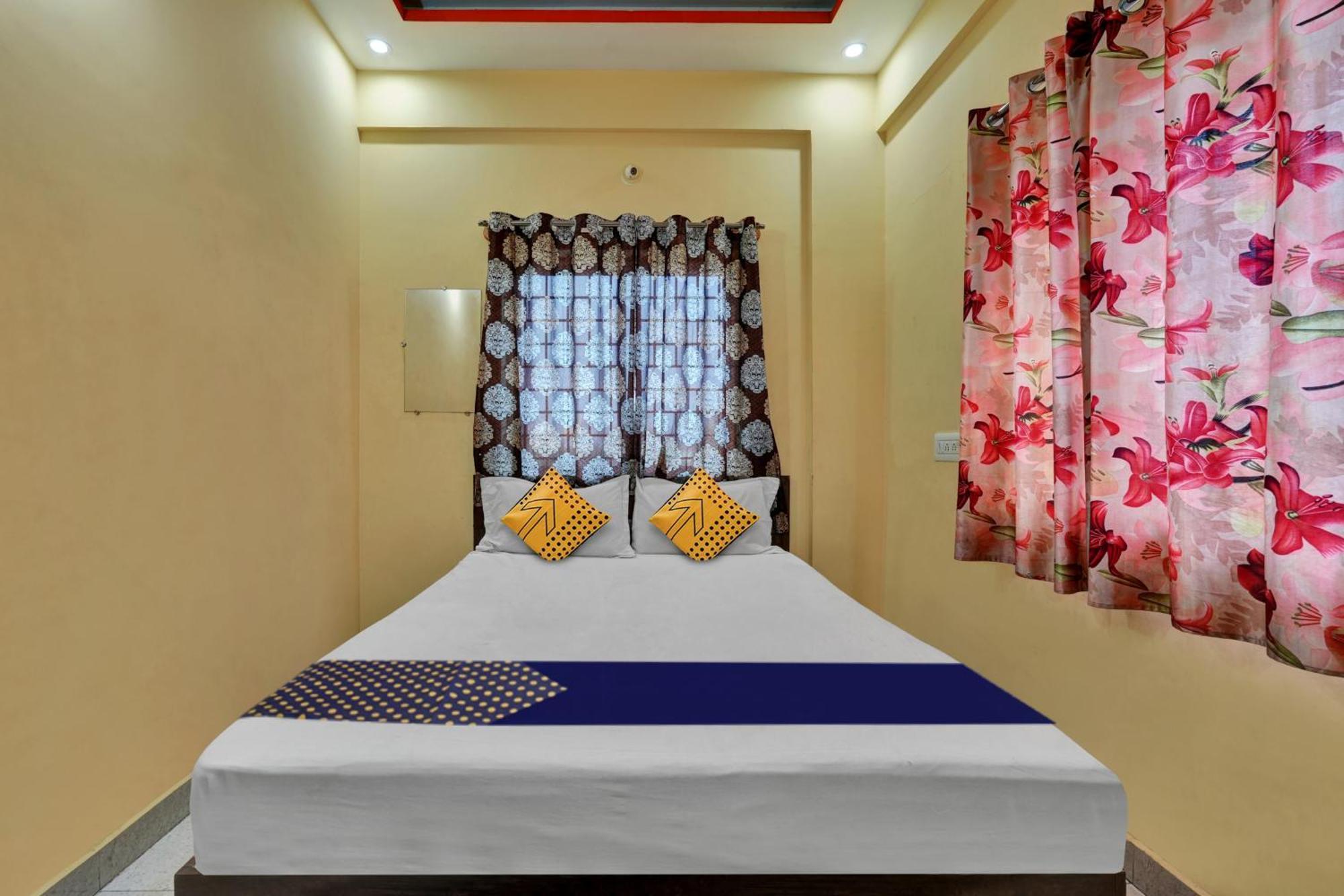 Spot On Anugraha Residency Hotel Kumbalgod Eksteriør billede