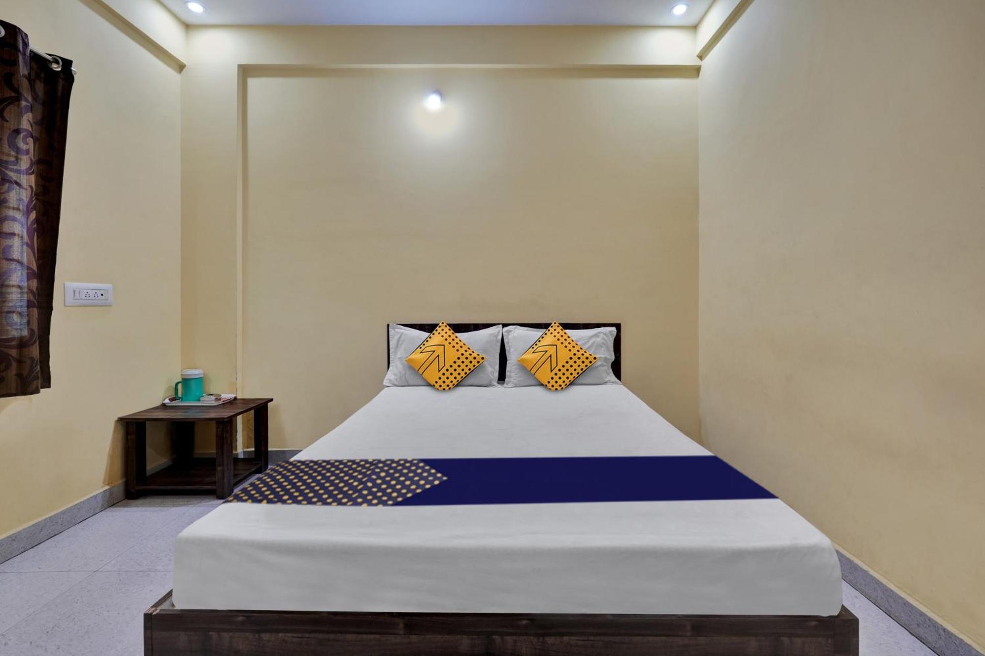 Spot On Anugraha Residency Hotel Kumbalgod Eksteriør billede